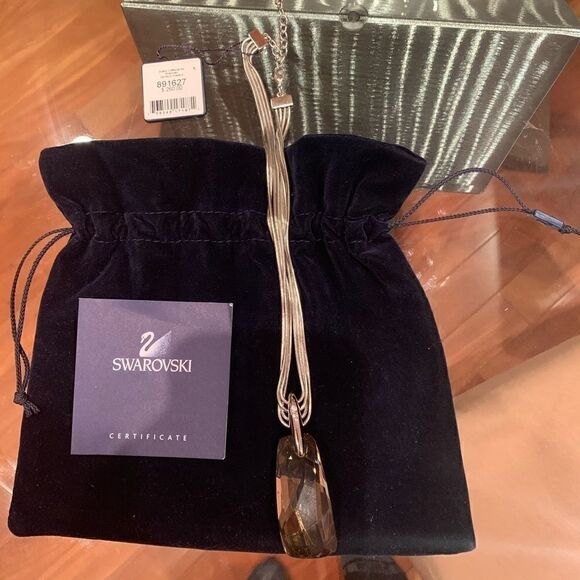 Swarovski crystal NWT three link chain necklace - Picture 5 of 8